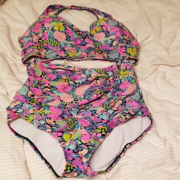 Other - Swim Suit Flowery 2 Piece Set for plus size